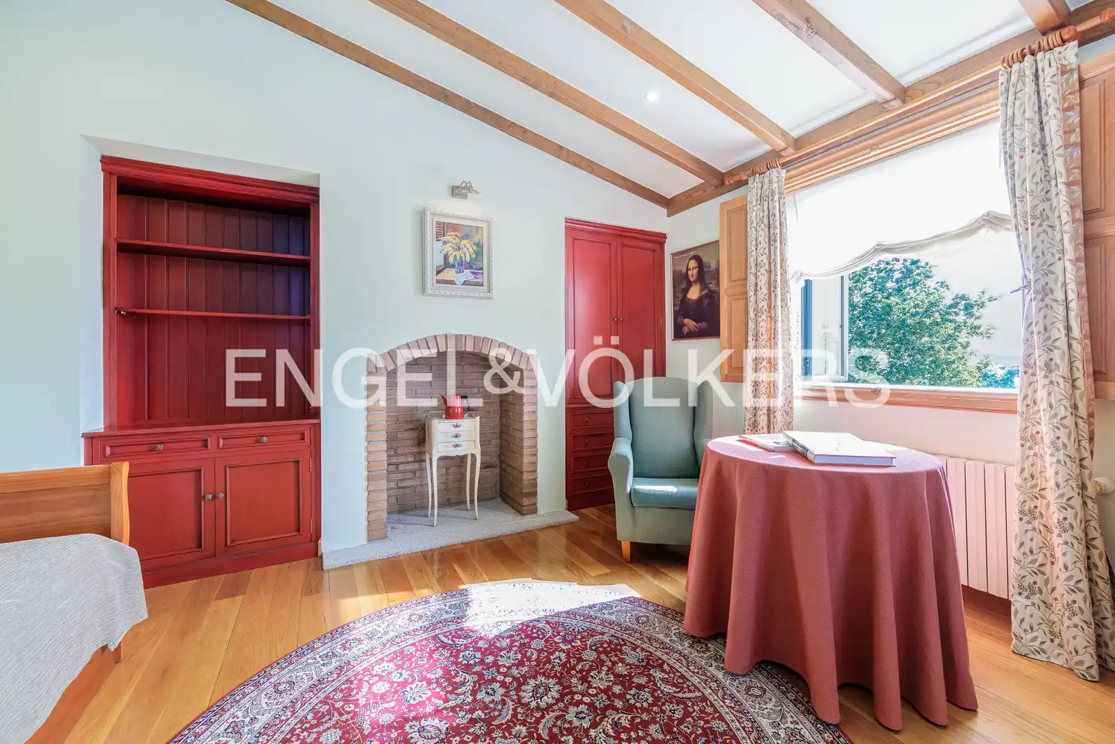 Sala d'estar de Casa o xalet en venda en Nigrán amb Calefacció, Jardí privat i Terrassa