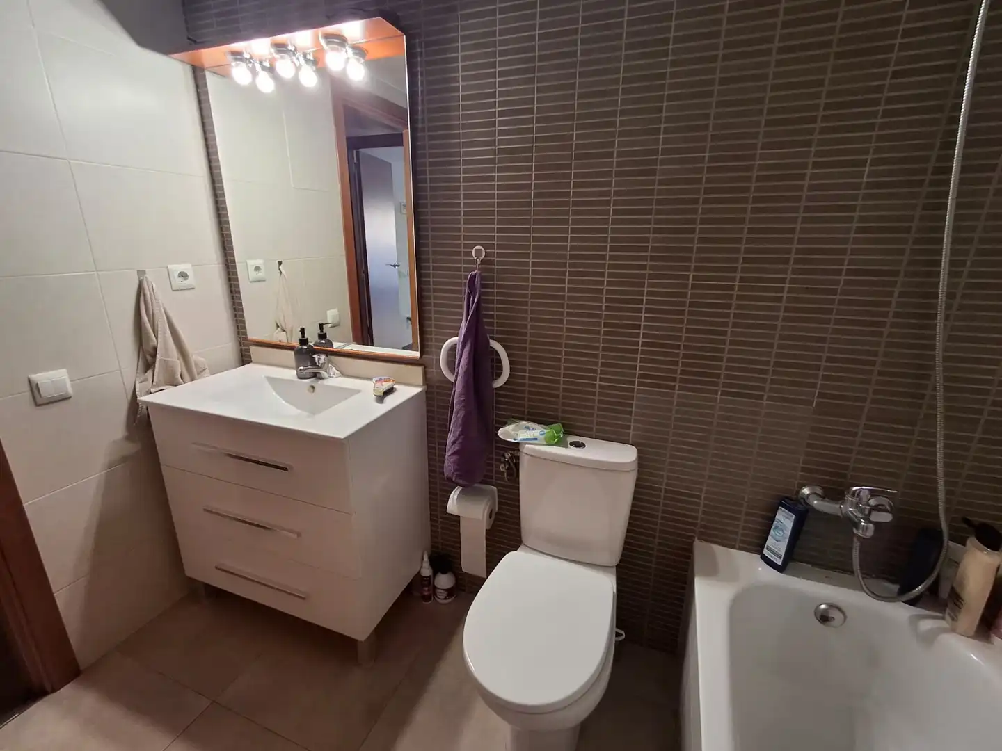 Bathroom of Flat for sale in L'Aldea  with Air Conditioner, Storage room and Furnished