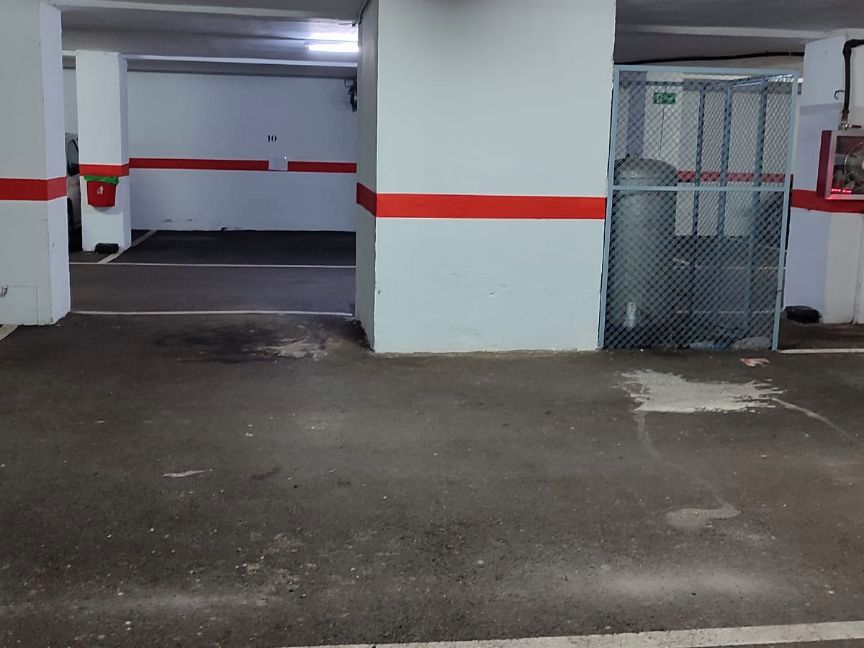 Parking de Garaje de alquiler en  Almería Capital
