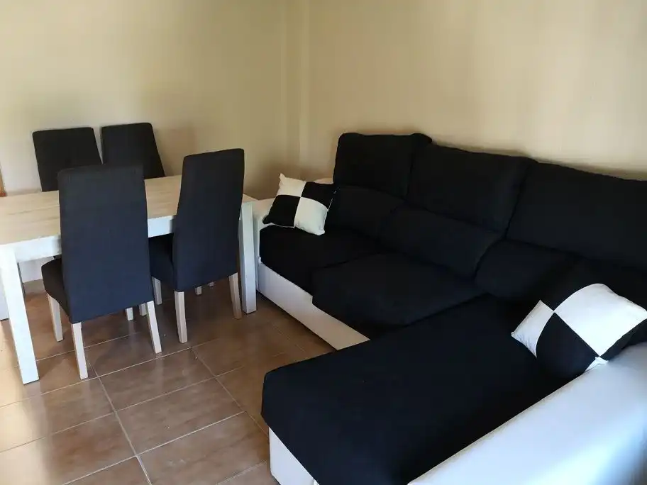 Sala de estar de Piso en venta en  Logroño con Calefacción y Amueblado