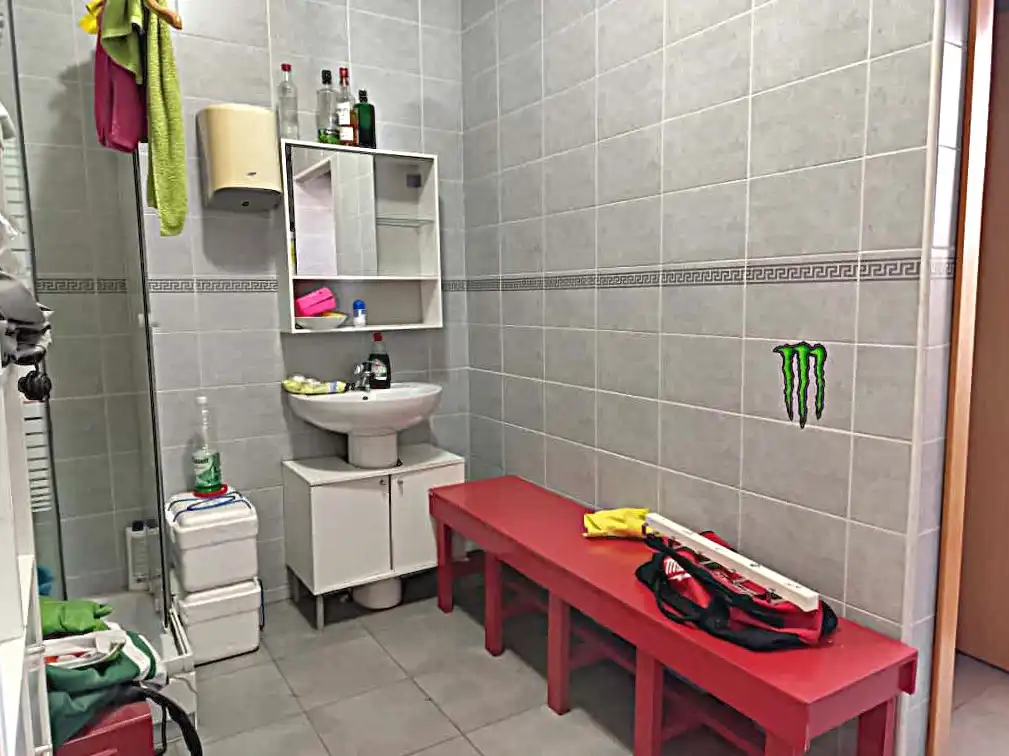 Badezimmer von Fabrikhallen zum Verkauf in Aranjuez mit Alarm