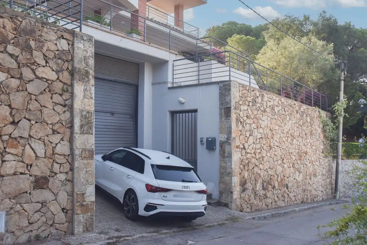 Parking de Casa adosada en venta en Lloret de Mar