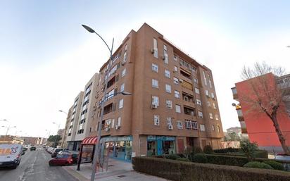 Vista exterior de Àtic en venda en Fuenlabrada amb Aire condicionat i Terrassa