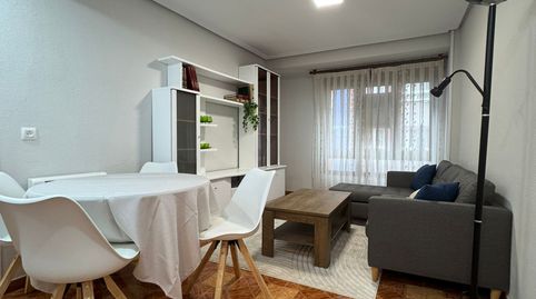 Foto 3 de Piso de alquiler en Gijón - Avenida Schultz, Llano, Gijón
