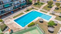 Piscina de Apartament en venda en Sant Andreu de Llavaneres amb Terrassa, Balcó i Piscina comunitària