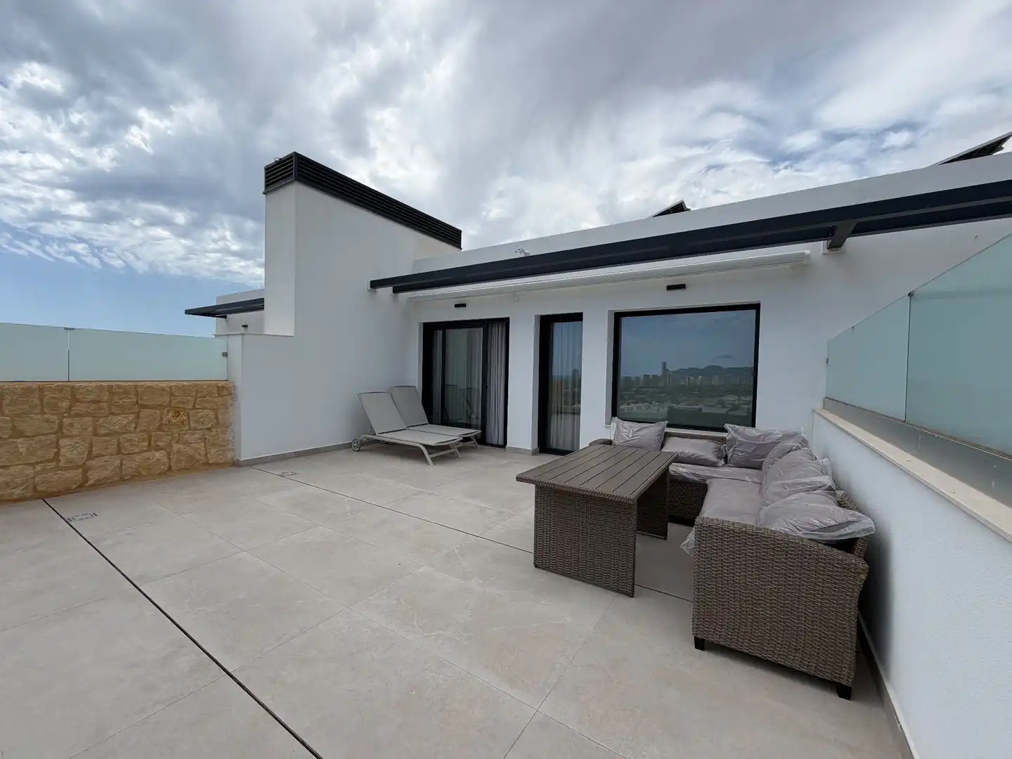 Terrasse von Dachboden zur Miete in Finestrat mit Klimaanlage, Heizung und Privatgarten