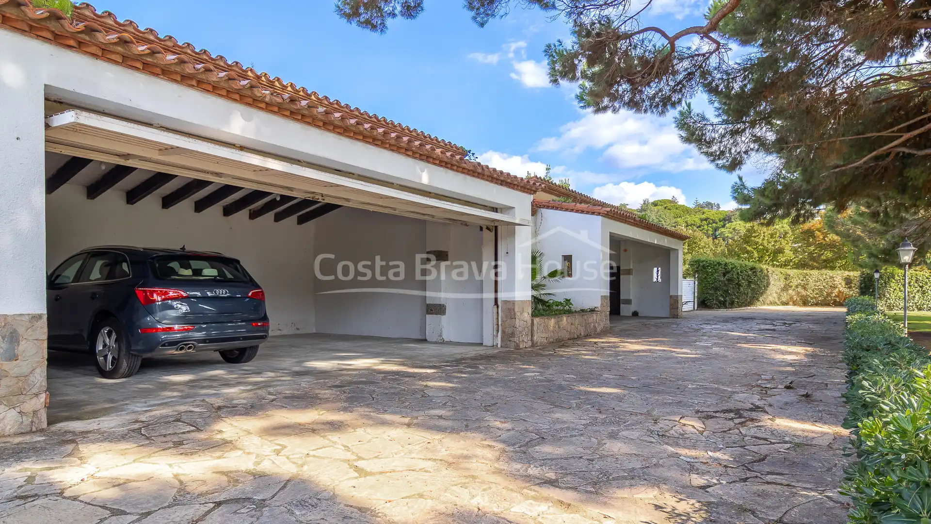 Vista exterior de Casa o xalet en venda en Sant Andreu de Llavaneres amb Calefacció, Jardí privat i Terrassa