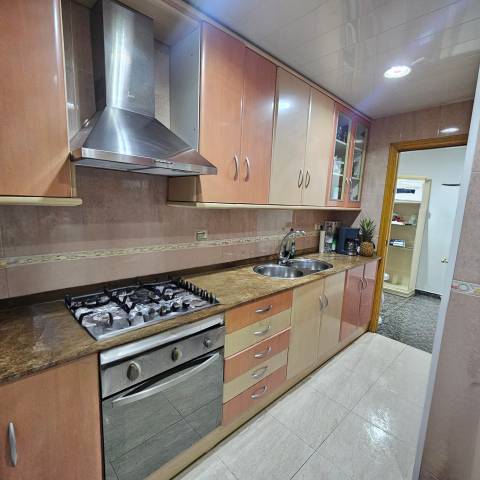 Piso en Venta en Avinguda de les Corts Catalanes, 38 en Besós