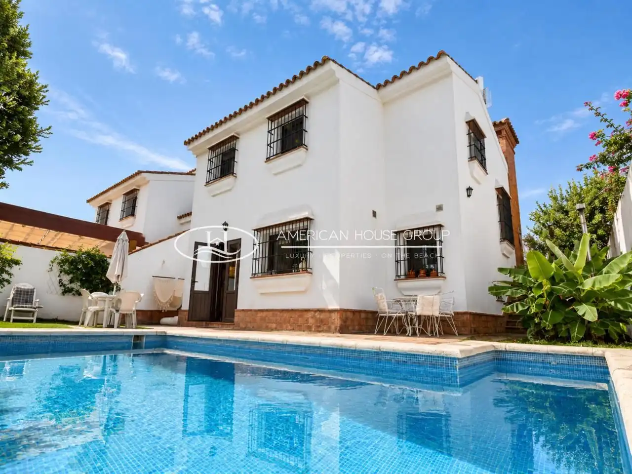 Adossat amb piscina en venda a Núcleo urbano