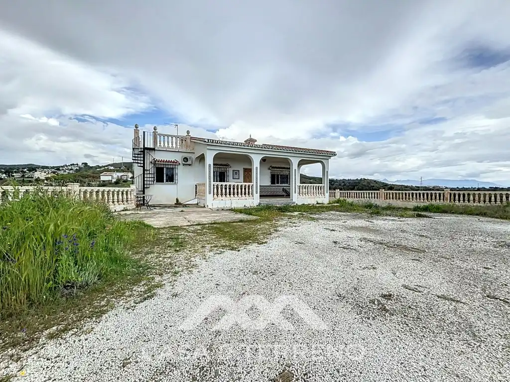 Vista exterior de Casa o chalet en venta en Vélez-Málaga con Aire acondicionado, Jardín privado y Terraza