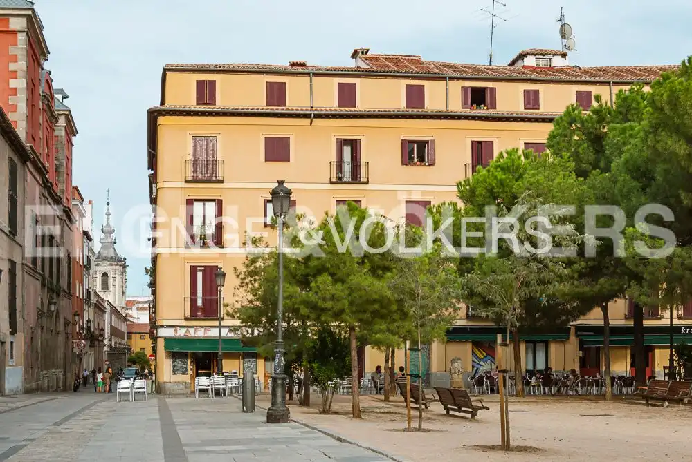 Vista exterior de Apartamento de alquiler en Madrid con Aire acondicionado, Calefacción y Amueblado