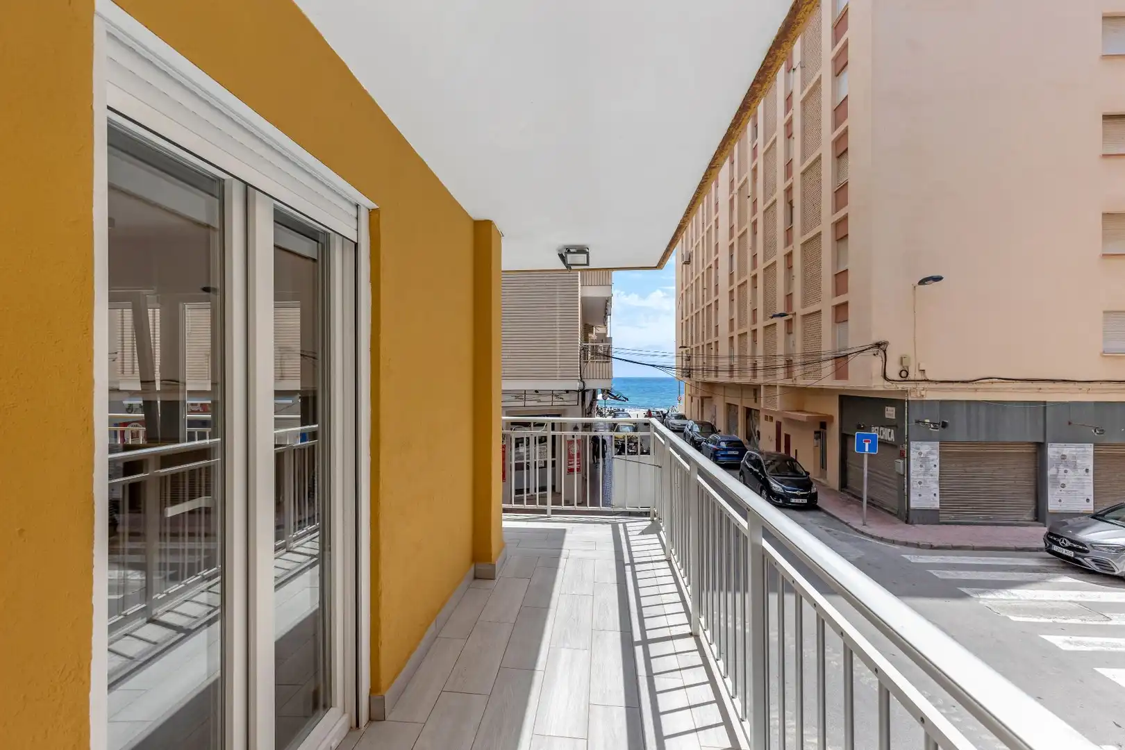 Terraza de Apartamento en venta en Torrevieja con Terraza, Trastero y Amueblado
