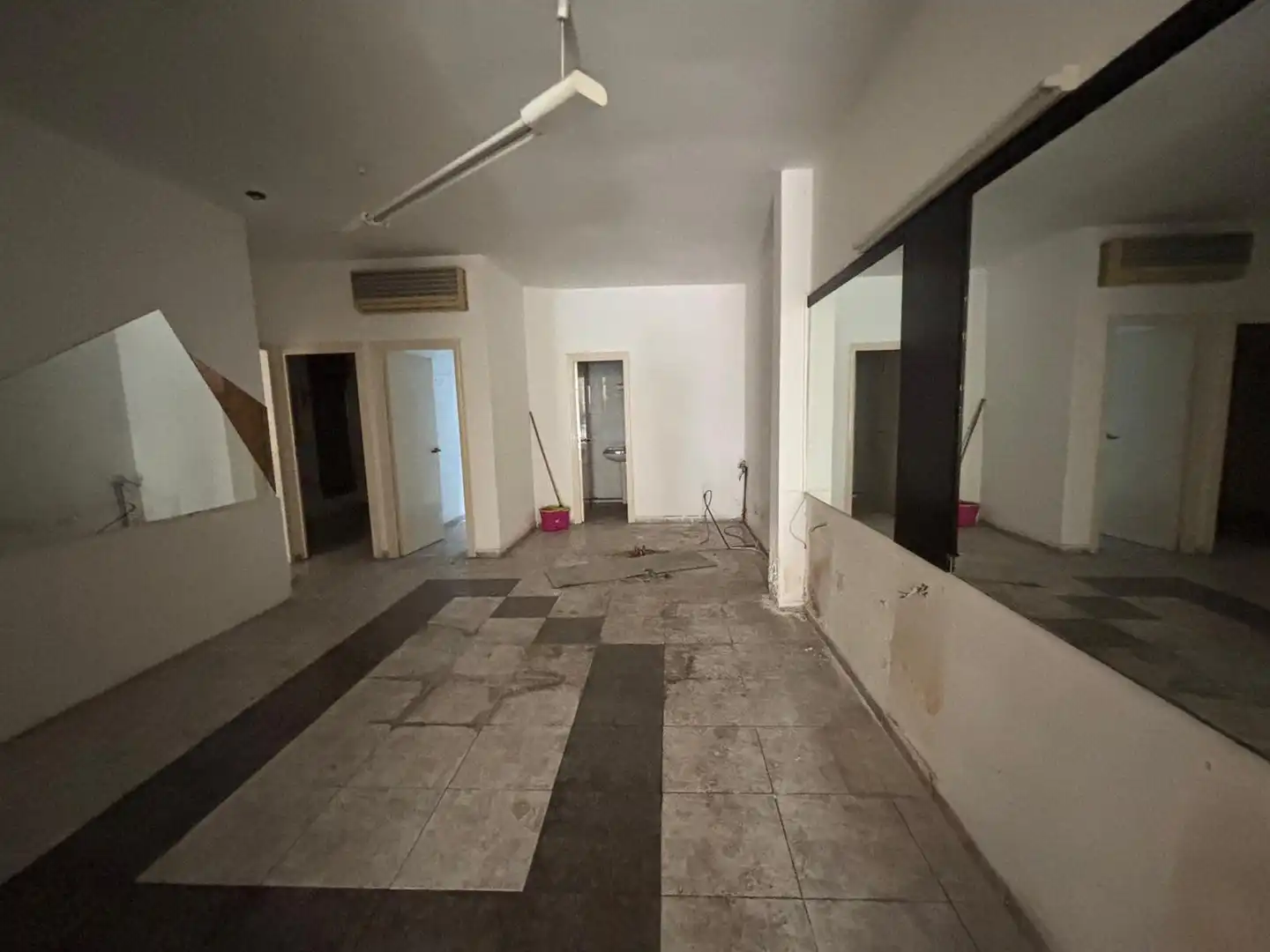 Gewerbefläche zum Verkauf in Avenida del Compromiso de Caspe 61, imagen 17