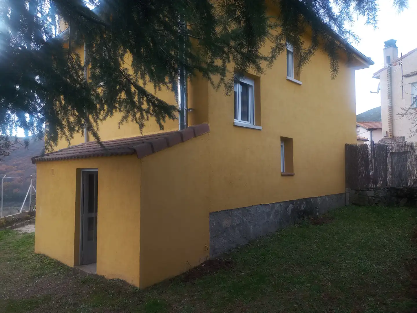 Vista exterior de Casa o chalet en venta en San Martín del Pimpollar con Calefacción, Jardín privado y Amueblado