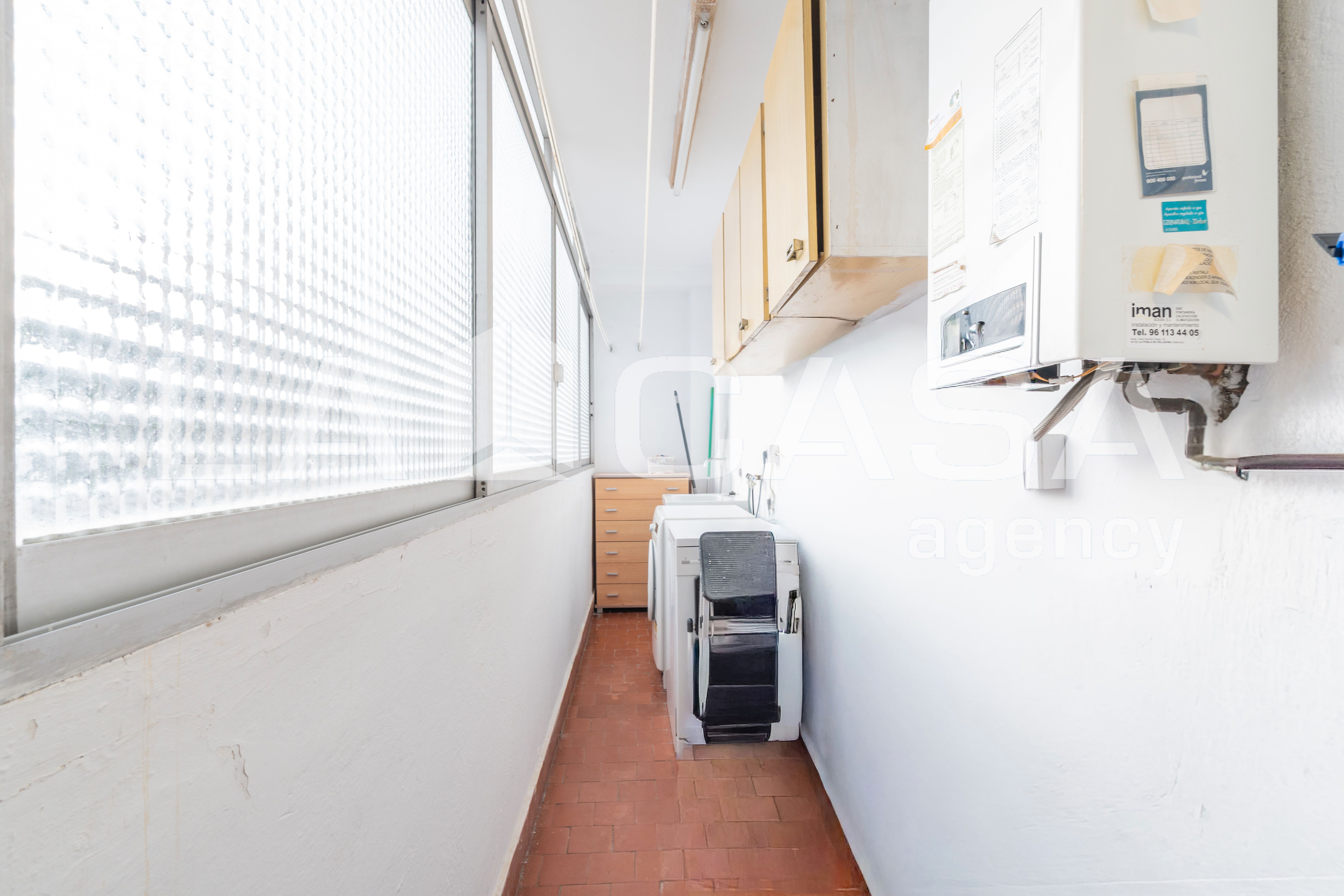 Kitchen of Flat for sale in  Valencia Capital  with Heating