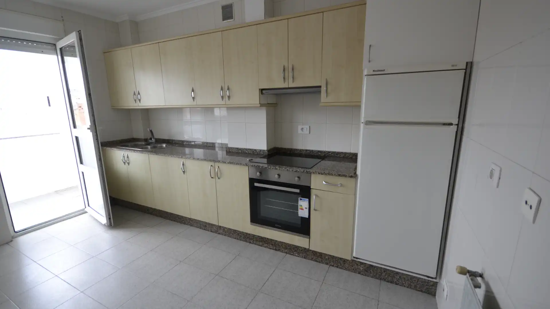 Cocina de Piso de alquiler en Lugo Capital con Calefacción, Trastero y Se aceptan mascotas