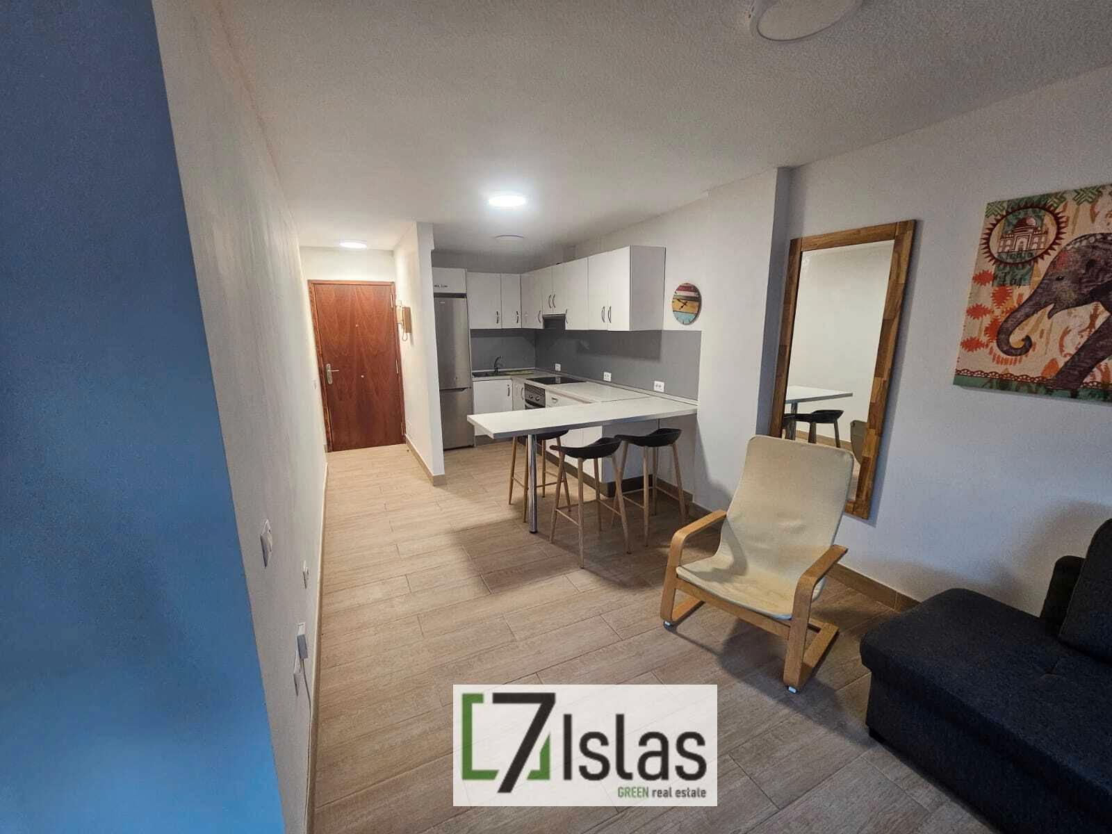 Cocina de Piso de alquiler en  Santa Cruz de Tenerife Capital con Amueblado, Lavadora y Balcón