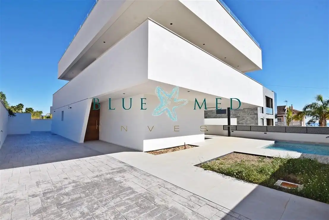 Vista exterior de Casa o chalet en venta en Mazarrón con Aire acondicionado, Calefacción y Jardín privado