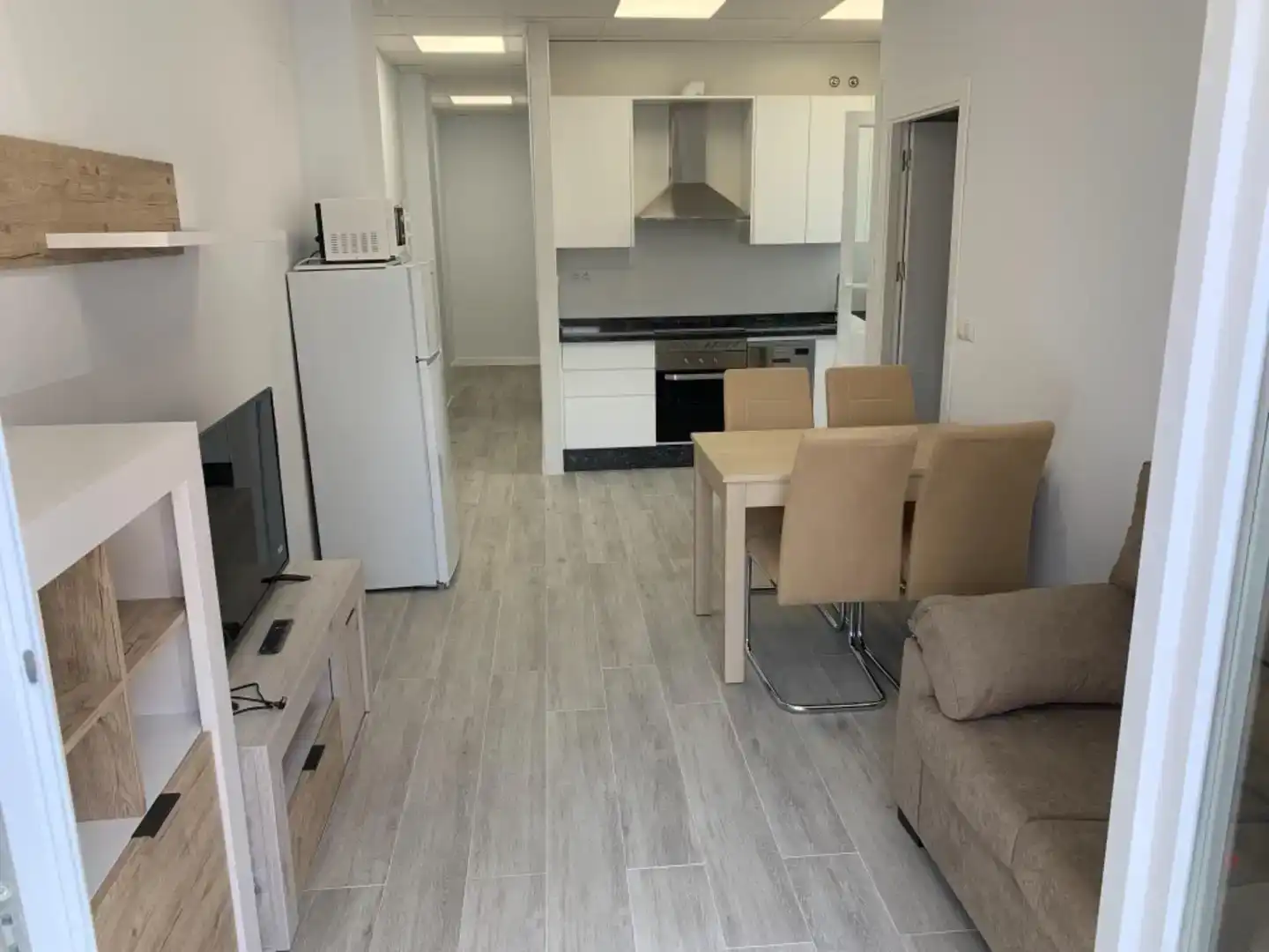 Kitchen of Flat for rent in Guadalupe  with Air Conditioner, Furnished and Oven