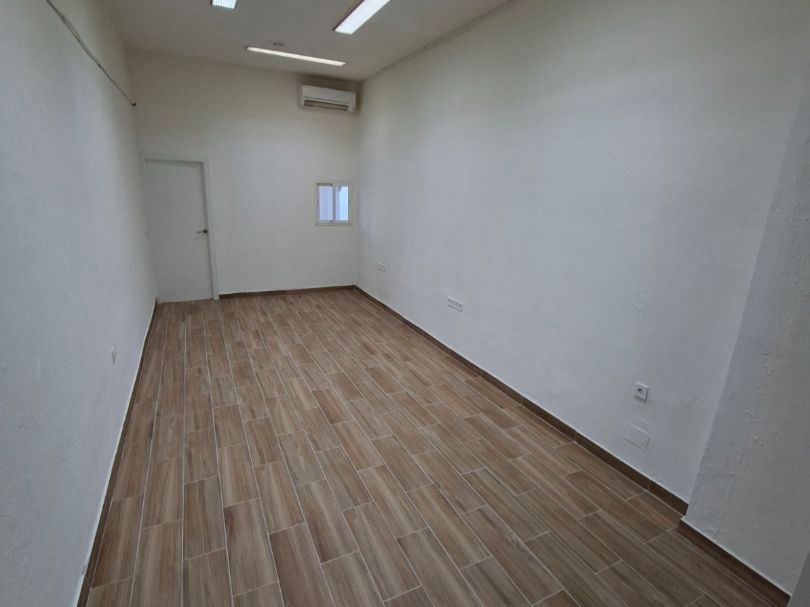 Premises to rent in Fuenlabrada  with Air Conditioner and Heating