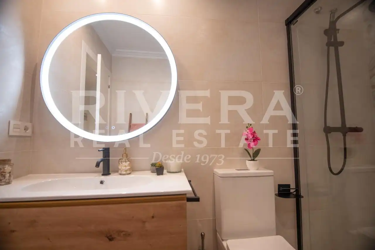 Bathroom of Duplexes for sale in Nigrán  with Heating, Parquet flooring and Storage room