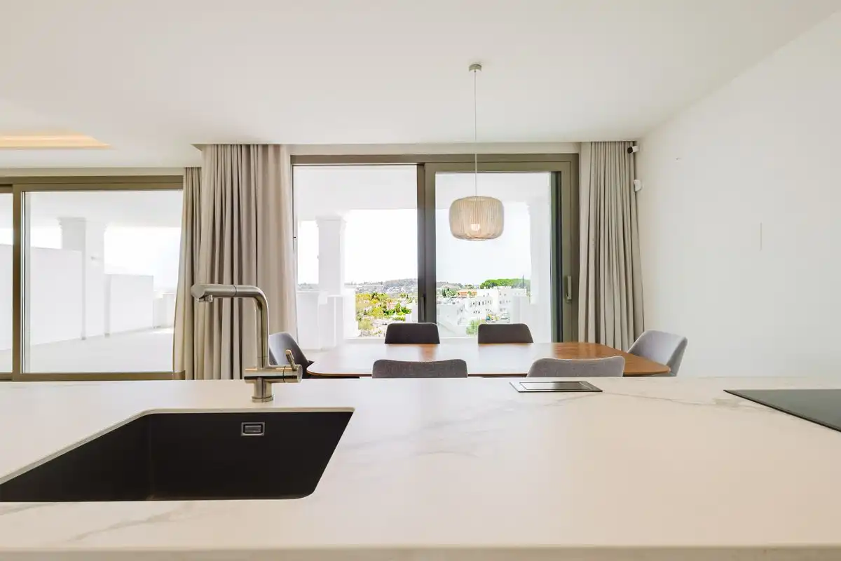 Wohnung mit Terrasse zum Verkauf in Nueva Andalucía, imagen 8