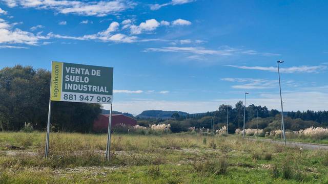 Terreno industrial en Venta en P.I. As Lagoas, -1 en Piñeiros- Freixeiro