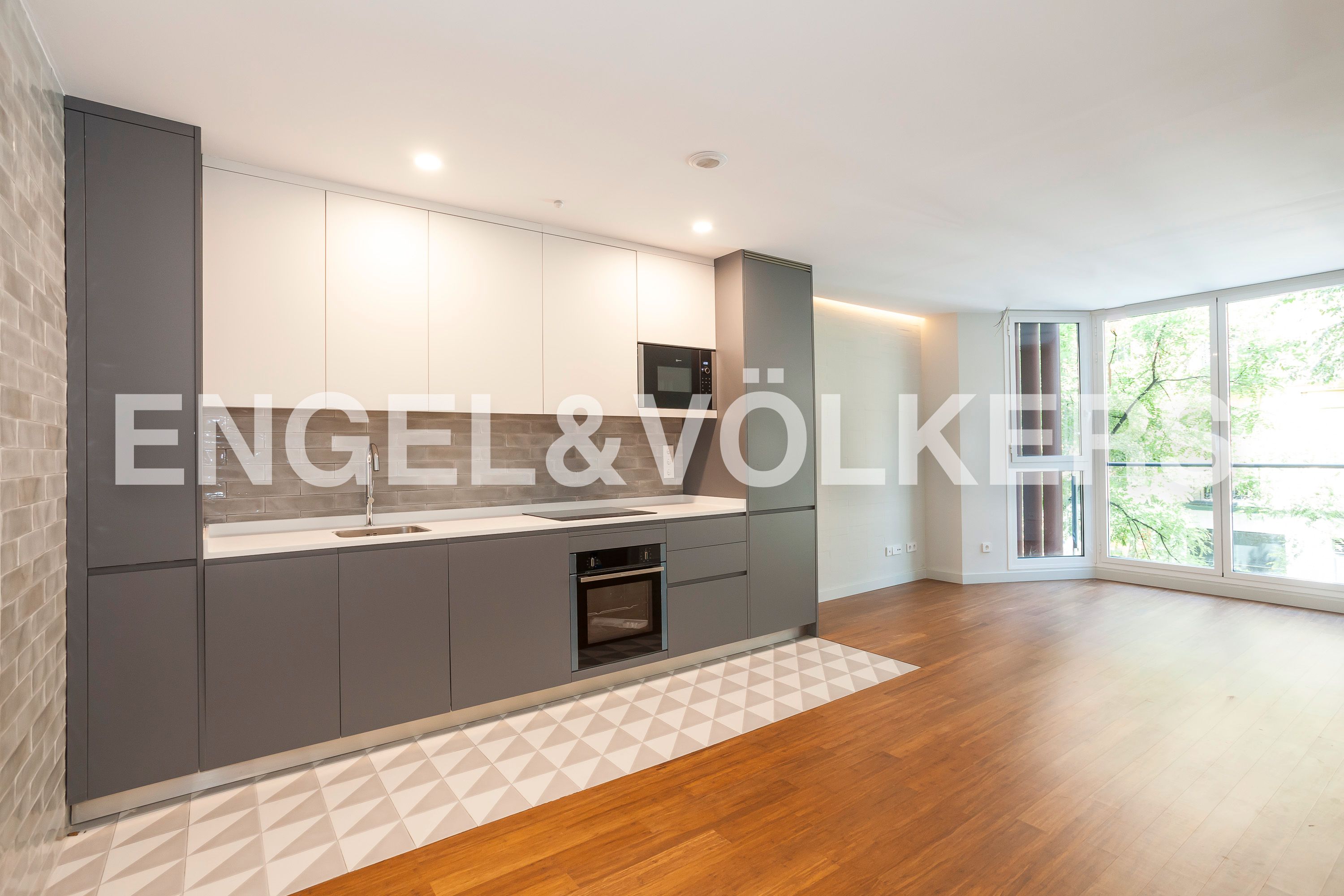 Cuina de Apartament de lloguer en  Madrid Capital amb Aire condicionat, Calefacció i Traster