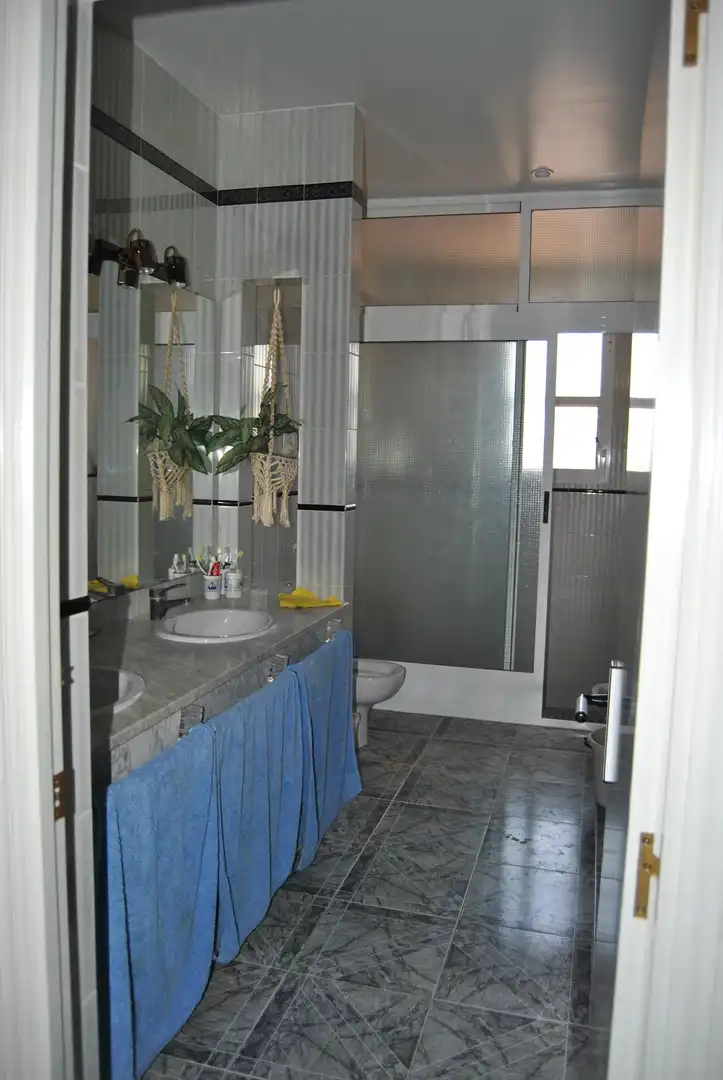 Baño de Casa o chalet en venta en San Vicente del Raspeig / Sant Vicent del Raspeig con Aire acondicionado, Jardín privado y Piscina