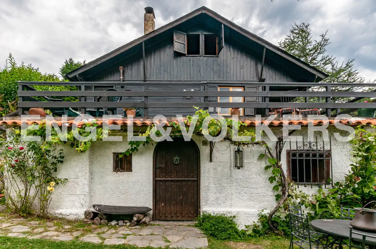 Außenansicht von Haus oder Chalet zum Verkauf in Villaviciosa mit Heizung, Privatgarten und Parkett