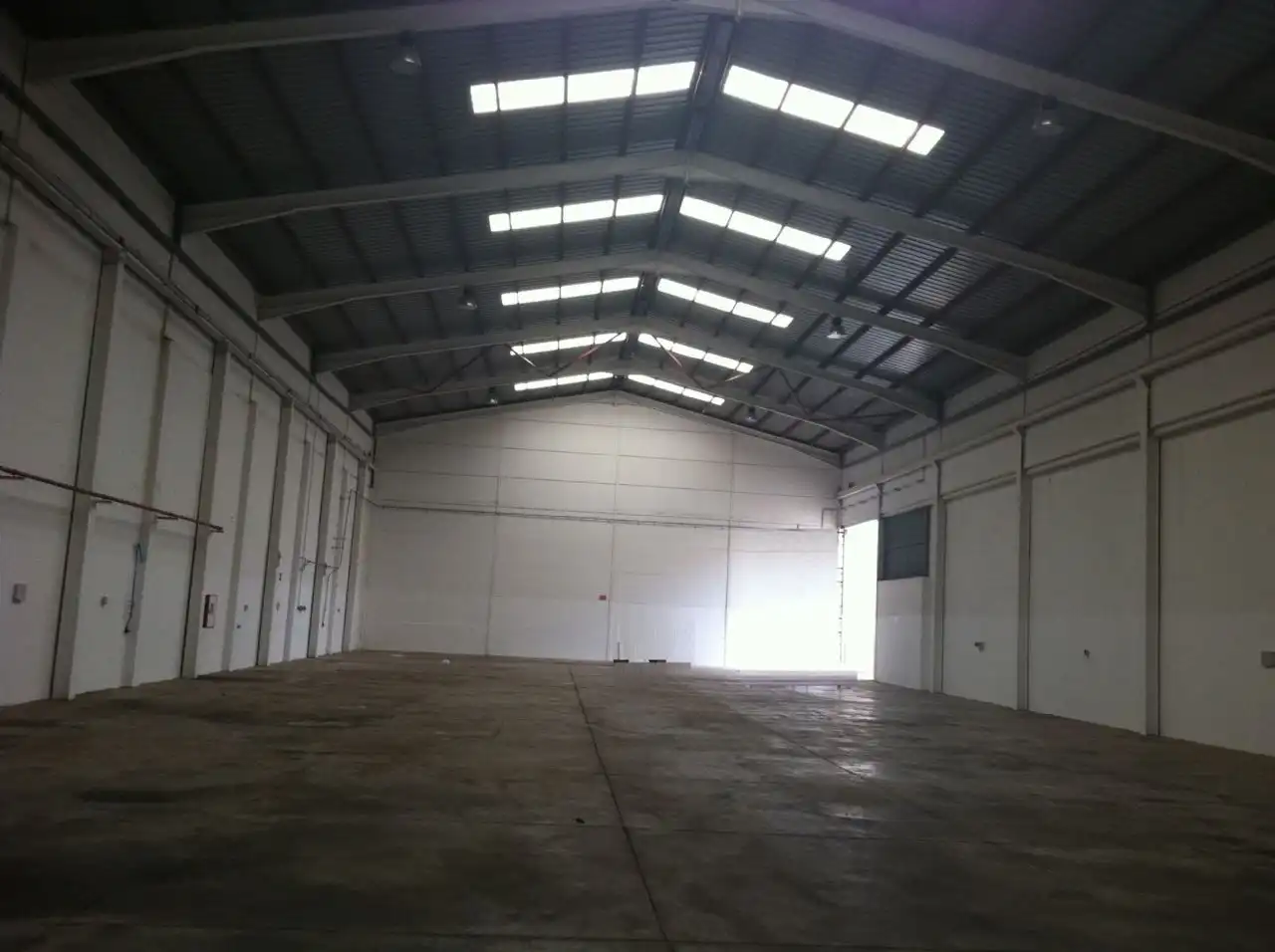 Industrial building to rent in Cruce de Arinaga