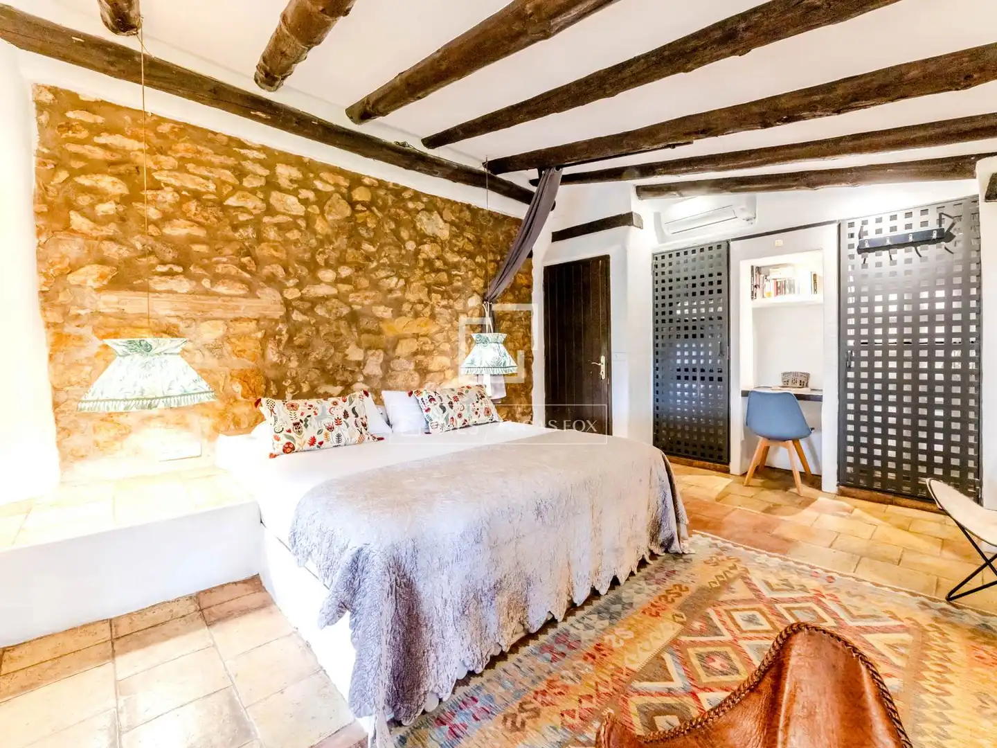 Habitación de Finca rústica en venta en Canyelles con Aire acondicionado, Calefacción y Jardín privado