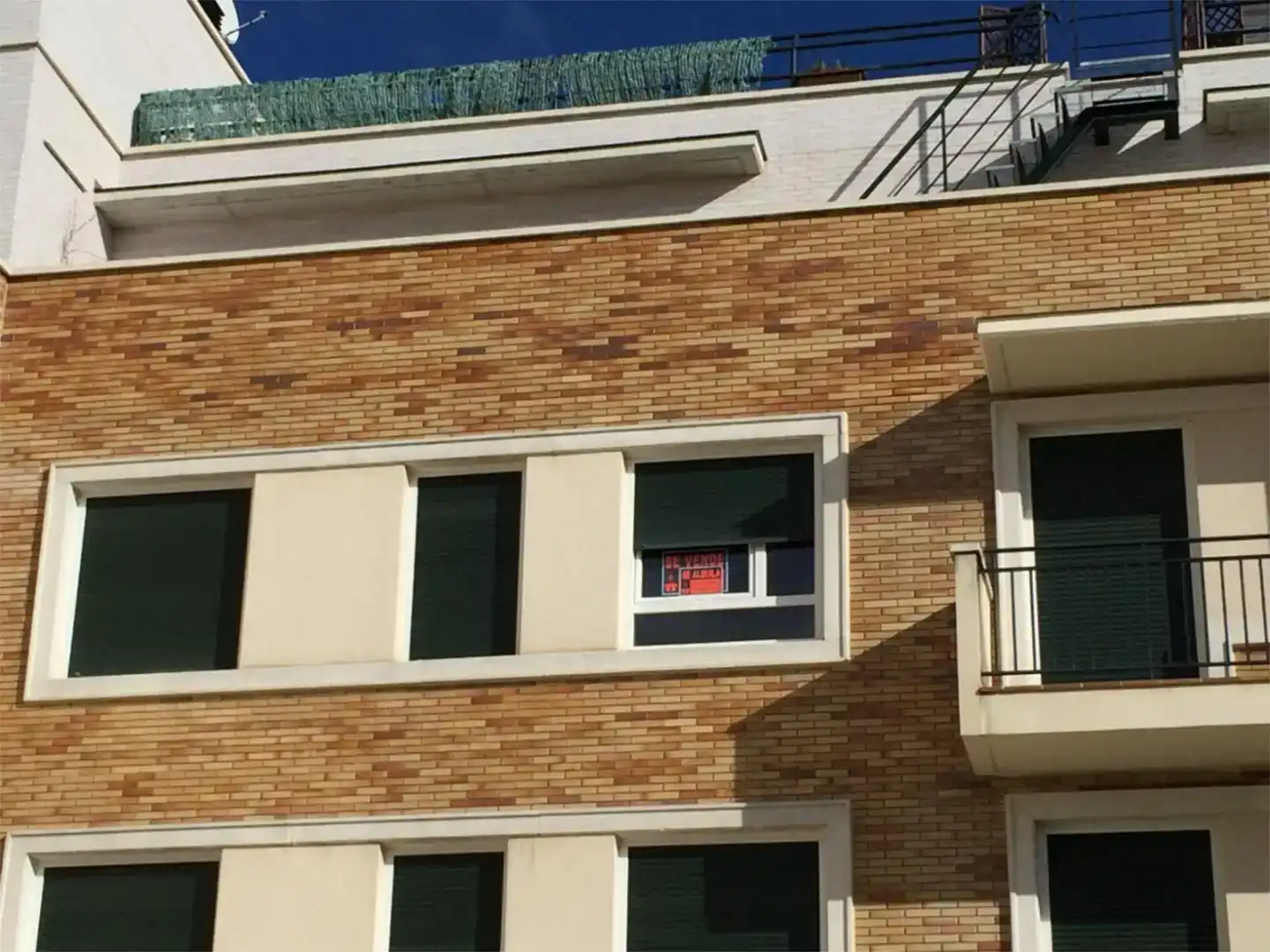 Vista exterior de Pis en venda en Grijota amb Balcó