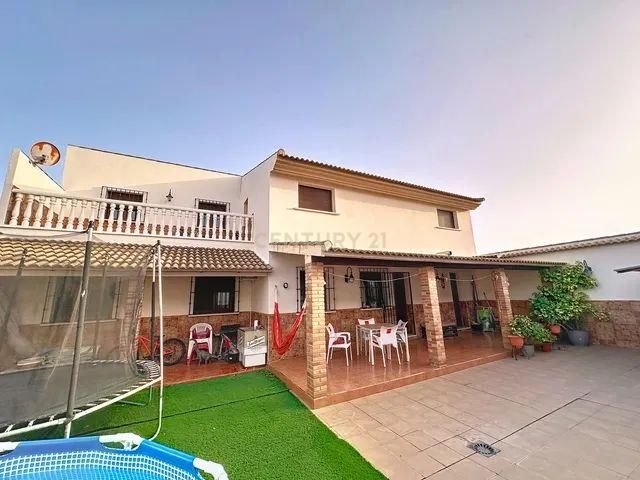 Exterior view of House or chalet for sale in Humilladero