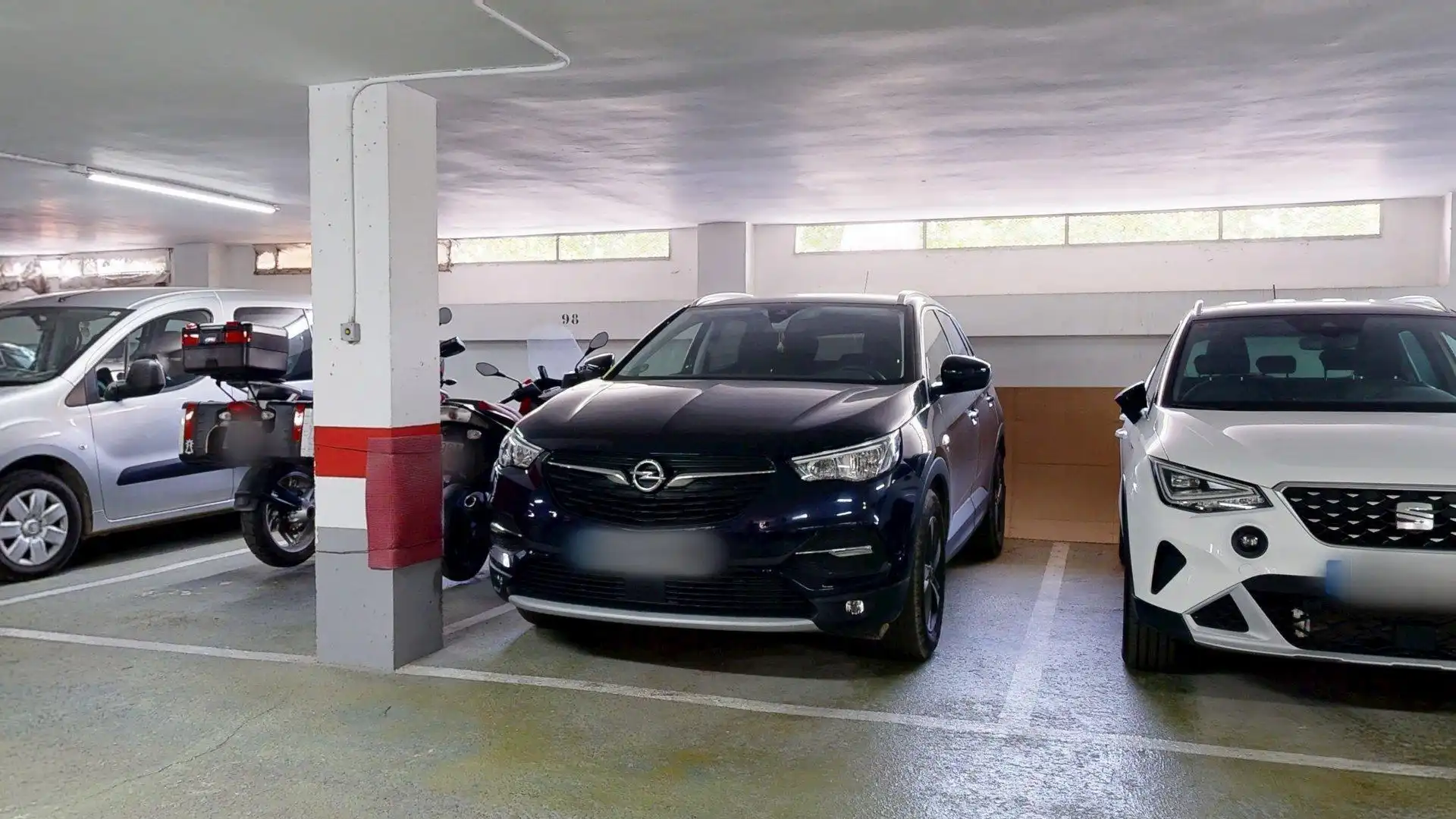 Parking de Piso en venta en Zaragoza con Aire acondicionado, Calefacción y Amueblado