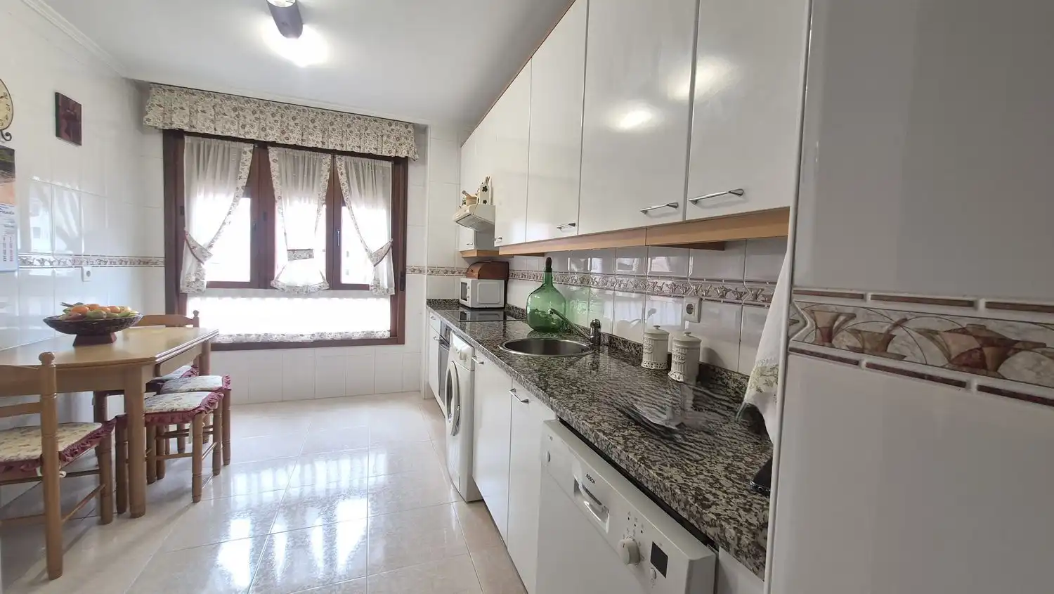 Küche von Wohnung zum Verkauf in Villaviciosa mit Heizung, Abstellraum und Schwimmbad