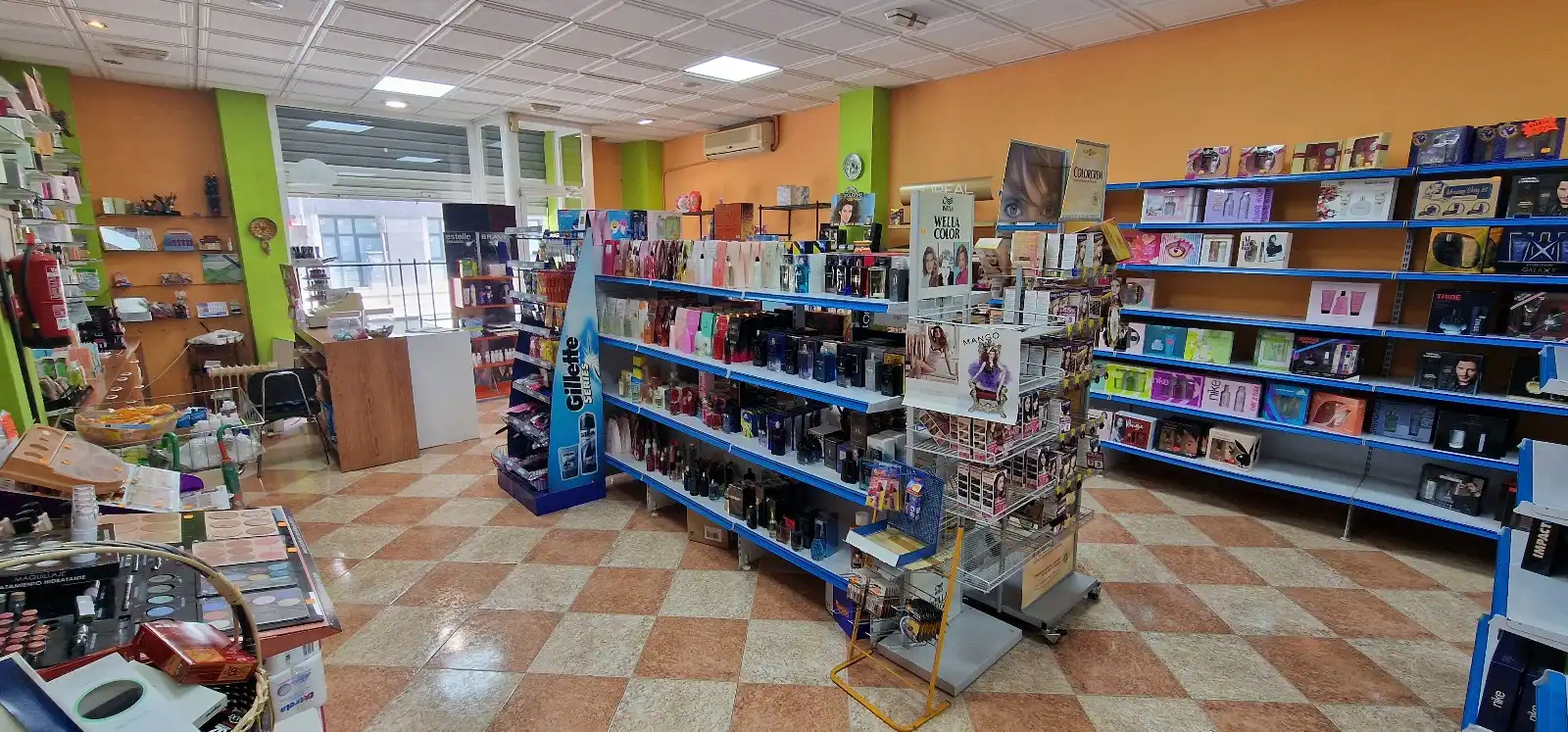 Local comercial en venda a Avenida Blas de Otero, imagen 7