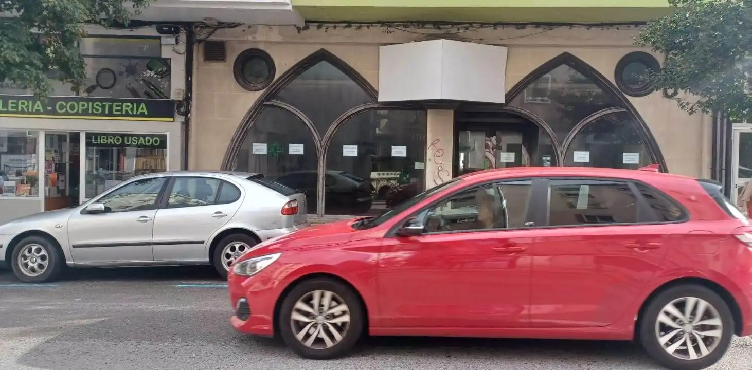 Business premises for sale in Cuatro Caminos, imagen 2