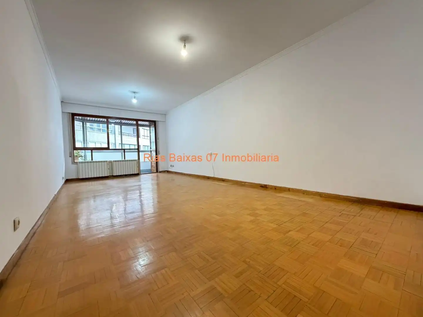 Piso en venta en Travesía de Vigo - San Xoán