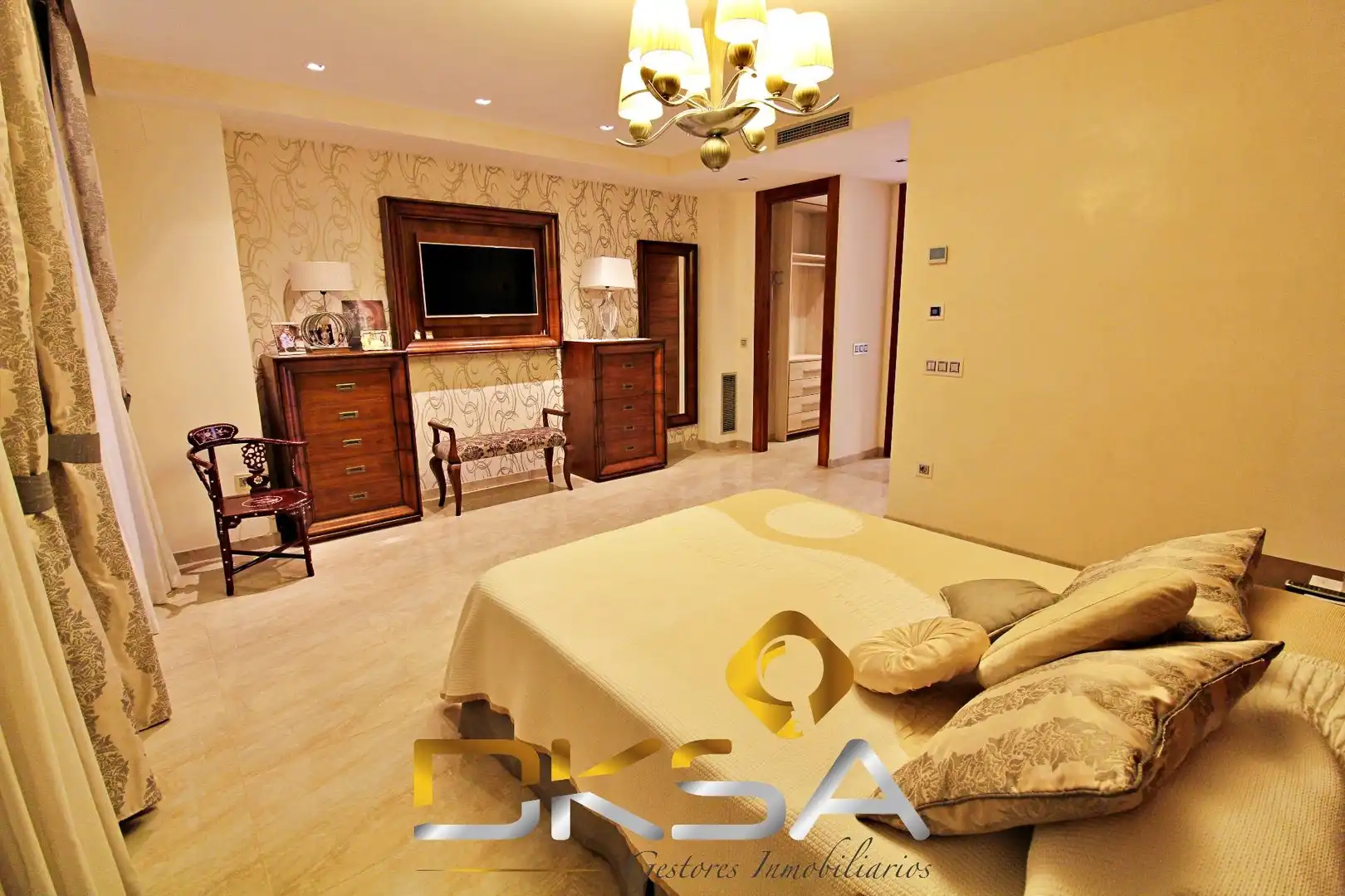 Habitación de Casa o chalet en venta en Vila-real con Aire acondicionado, Calefacción y Jardín privado