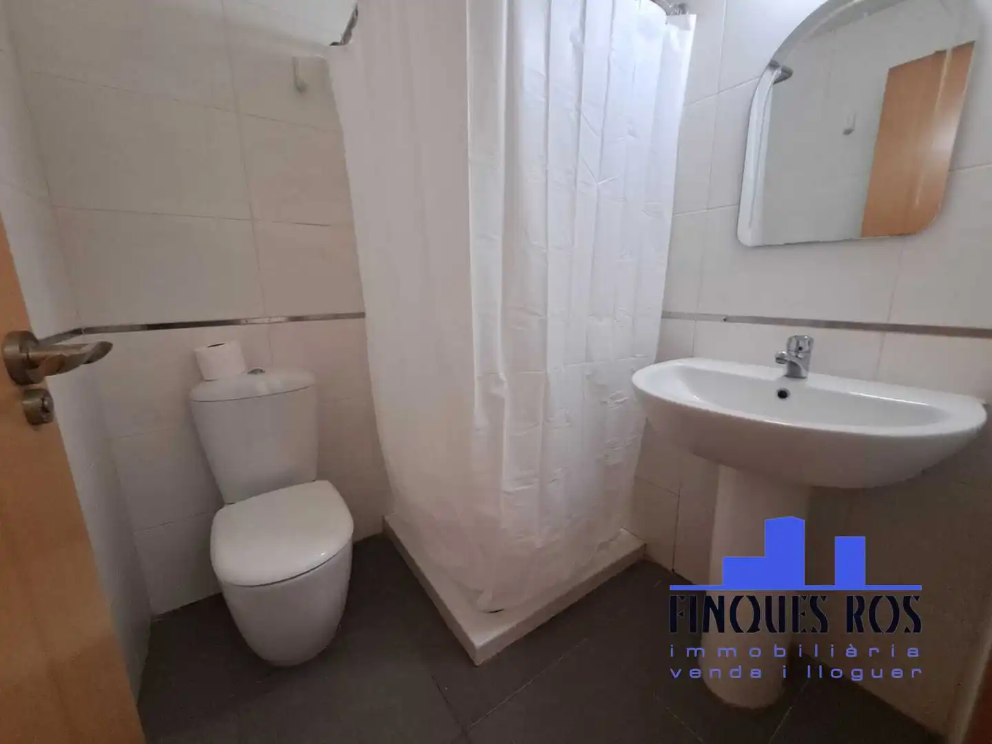 Bathroom of Flat for rent in Vinaròs  with Air Conditioner, Heating and Terrace