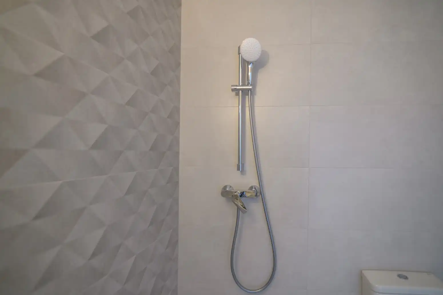 Flat for sale in Cornellà de Llobregat - Carretera ESPLUGUES, La Gavarra