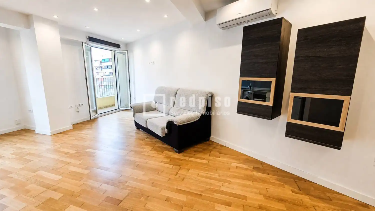 Sala de estar de Piso de alquiler en Valencia con Aire acondicionado y Amueblado