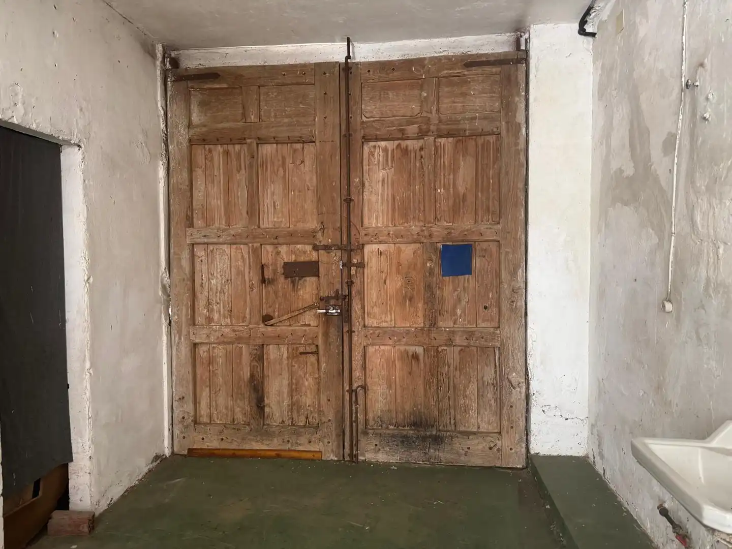 Casa o xalet en venda en Urdiales del Páramo amb Calefacció, Traster i Internet