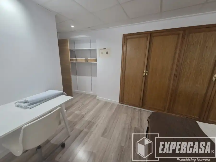 Flat for rent in Alzira  with Furnished