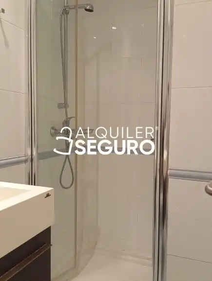 Bany de Pis de lloguer en Las Palmas de Gran Canaria amb Moblat