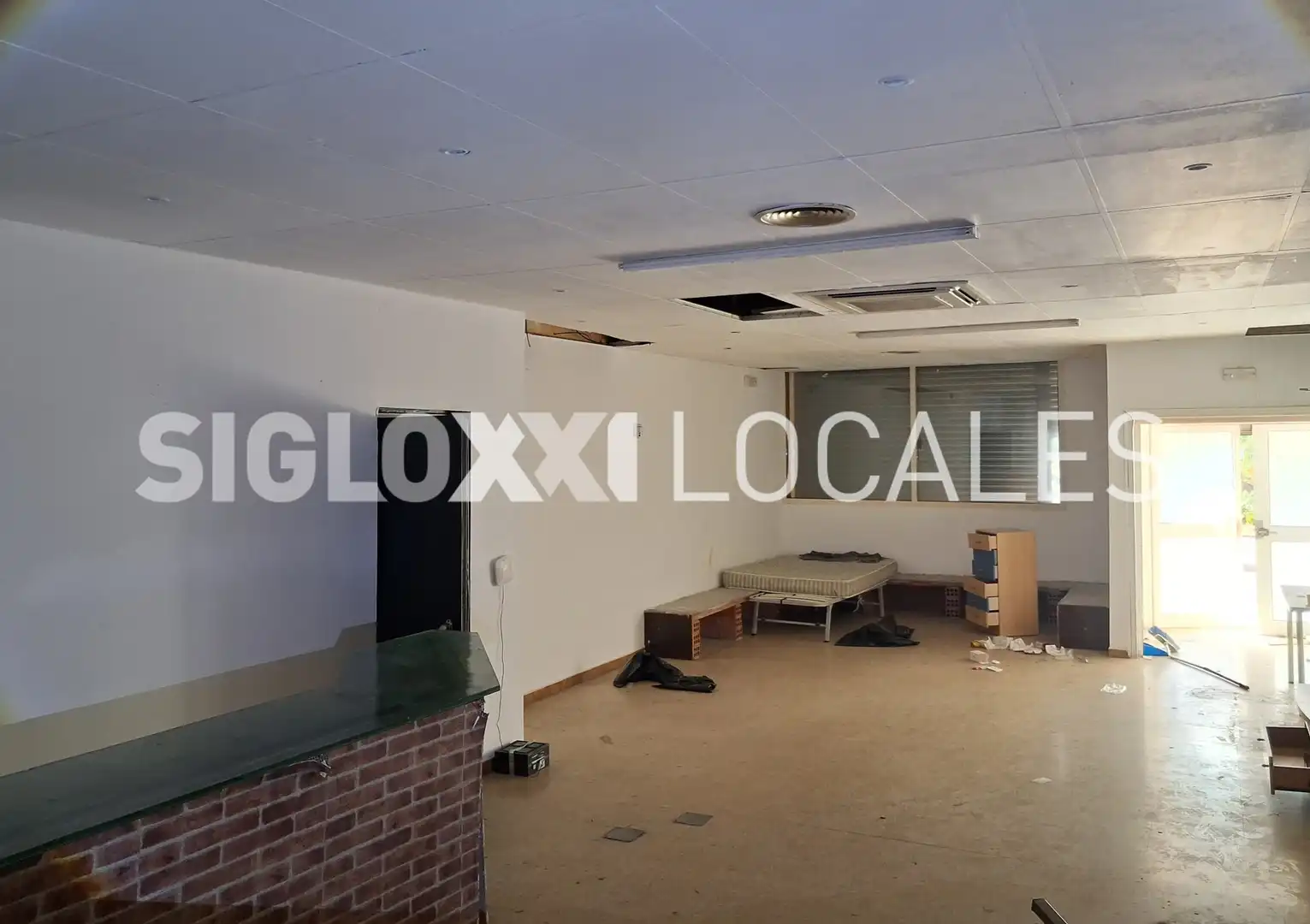 Local de lloguer en L'Hospitalet de Llobregat