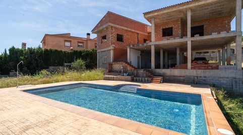 Chalet en construcción en Altury