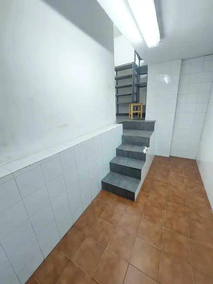 Gewerbefläche zum Verkauf in Oeste, imagen 13