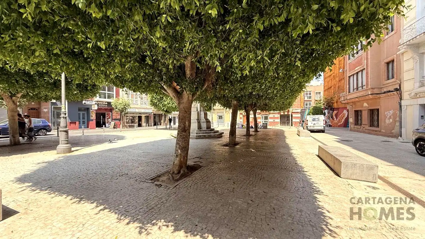 Vista exterior de Pis en venda en Cartagena amb Traster i Balcó